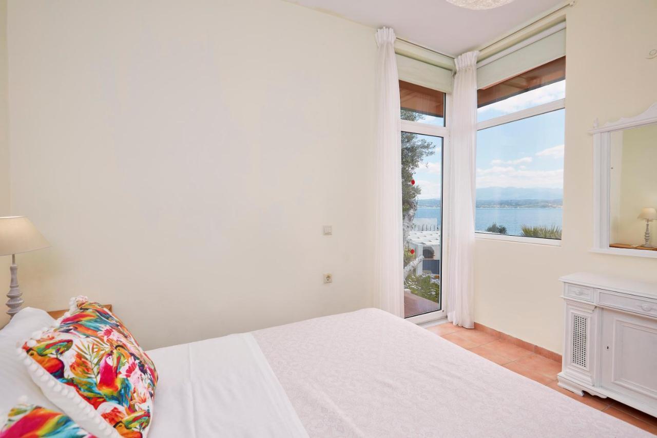 Seafront Villa Longobardi Hriszí Aktí Haniá Kültér fotó